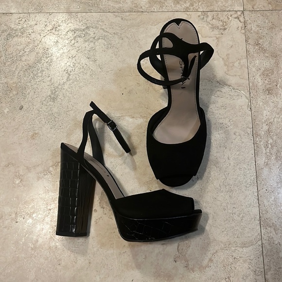 via spiga platform sandals